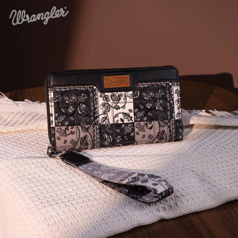 Wrangler Large Bifold Wristlet Wallets for Women Cash Wallet