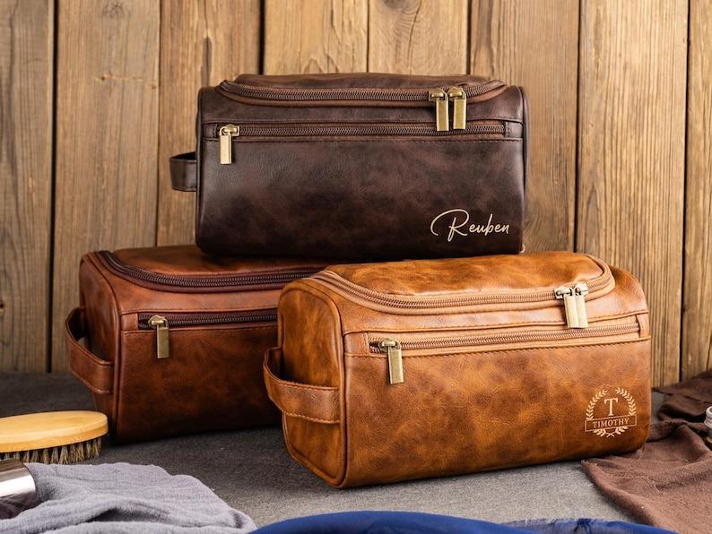 Personalized Men's Leather Toiletry Bag, Groomsmen Gifts, Men's Leather Accessory, Anniversary Gift for Him, Christmas Gift for Men