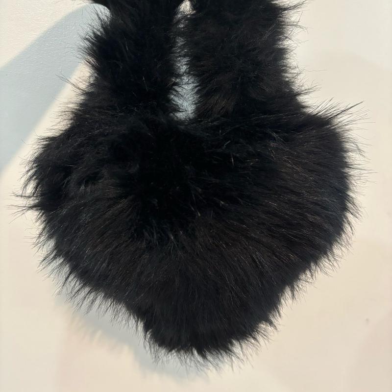 Furry fuzzy Heart Shaped Handbag for Women - Perfect for Any Occasion