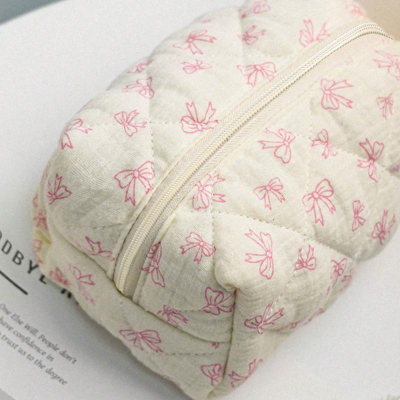 Cute Bow Make Up Bag Cute Bow Knot Pattern Toiletries Bag Travel Make Organizer Zipper Pouch,Quilted Cosmetics Bag, Stylish Foldable Commuter Makeup Bag For Brushes  Coquette Aesthetic Cosmetic Bag For Gift ,Friend ,Girls ,Student Quilted Floral Flow