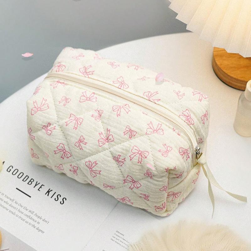 Cute Bow Make Up Bag Cute Bow Knot Pattern Toiletries Bag Travel Make Organizer Zipper Pouch,Quilted Cosmetics Bag, Stylish Foldable Commuter Makeup Bag For Brushes  Coquette Aesthetic Cosmetic Bag For Gift ,Friend ,Girls ,Student Quilted Floral Flow