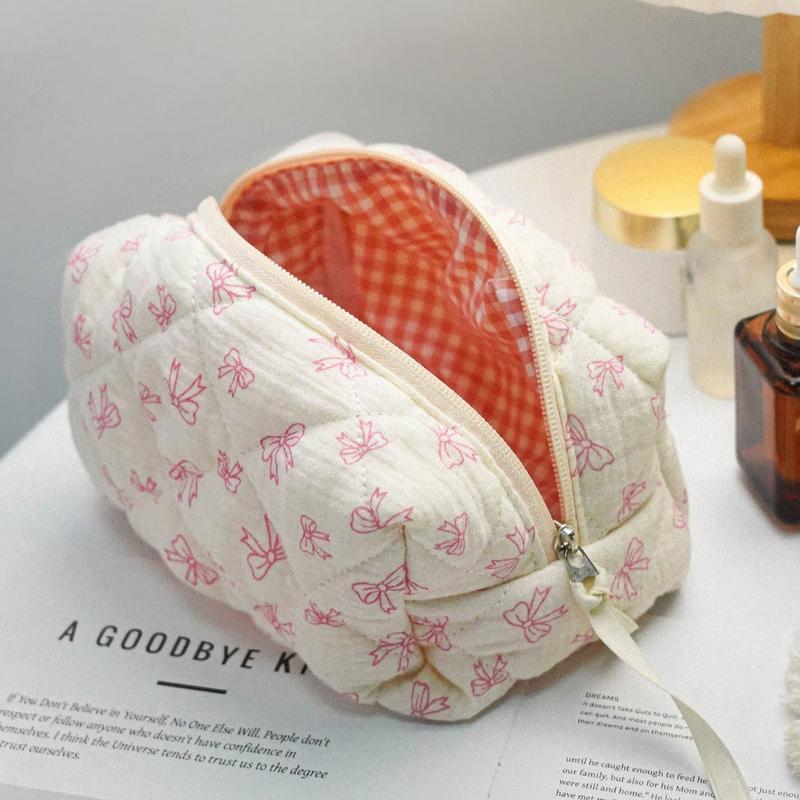 Cute Bow Make Up Bag Cute Bow Knot Pattern Toiletries Bag Travel Make Organizer Zipper Pouch,Quilted Cosmetics Bag, Stylish Foldable Commuter Makeup Bag For Brushes  Coquette Aesthetic Cosmetic Bag For Gift ,Friend ,Girls ,Student Quilted Floral Flow