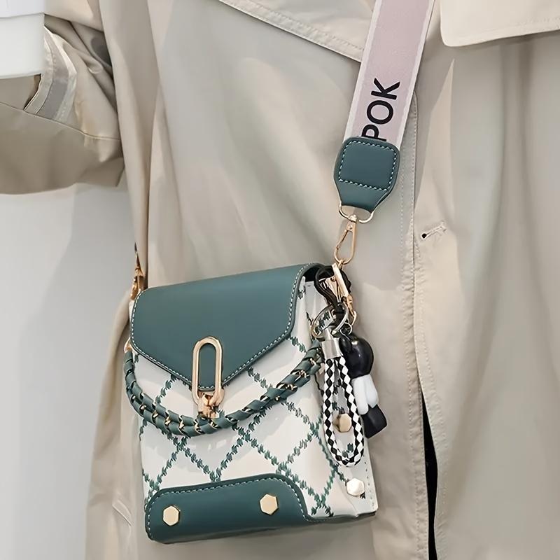 Mini Chic Plaid Crossbody Bag - Stylish Women's Crossbody Bags with Elegant Chain Accent,Flap Closure, Chain Decor , Wide Strap, and Multiple Compartments