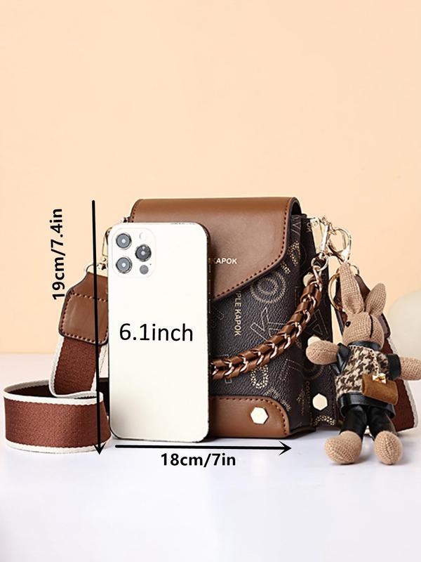 Fashionable Letter Pattern Crossbody Bag with Cartoon Charm, Casual Pu Leather Shoulder Bag for Women, Lightweight Suitable for Fashionable White-collar Workers, University Students