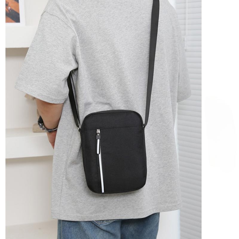 Men Fashion Crossbody Bags Casual Shoulder Bag for Men with Adjustable Shoulder Strap