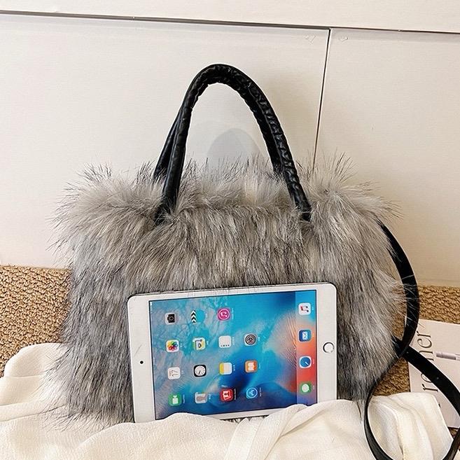 Y2K Inspired Ultra-Soft Luxury Faux Fur Tote Bag - Chic Shoulder Handbag for Fashion-Forward Women