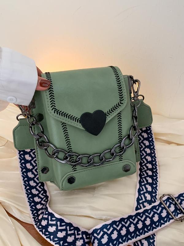 Fashion Chain Decorated Heart Decor Crossbody Bag, Simple Vintage Flap Shoulder Bag for Women, Casual Trendy Versatile High-quality Daily Commuting Bag, Girl Fashionable Shopping Bag, Luxury Designer bag