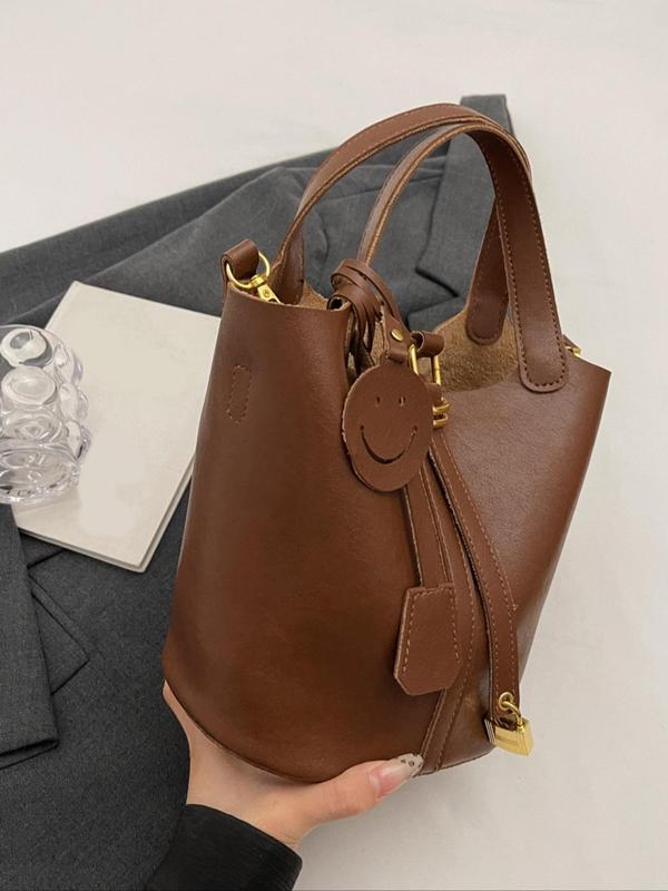 Women's Solid Color Bucket Bag, with Cute Bag Charm, Fashionable Simple Versatile Commuter Bag, Elegant Crossbody Bag for Women