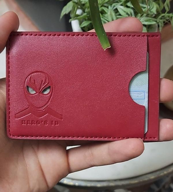 Bat ID Wallet - Leather wallet with a superhero mask like Spiderman