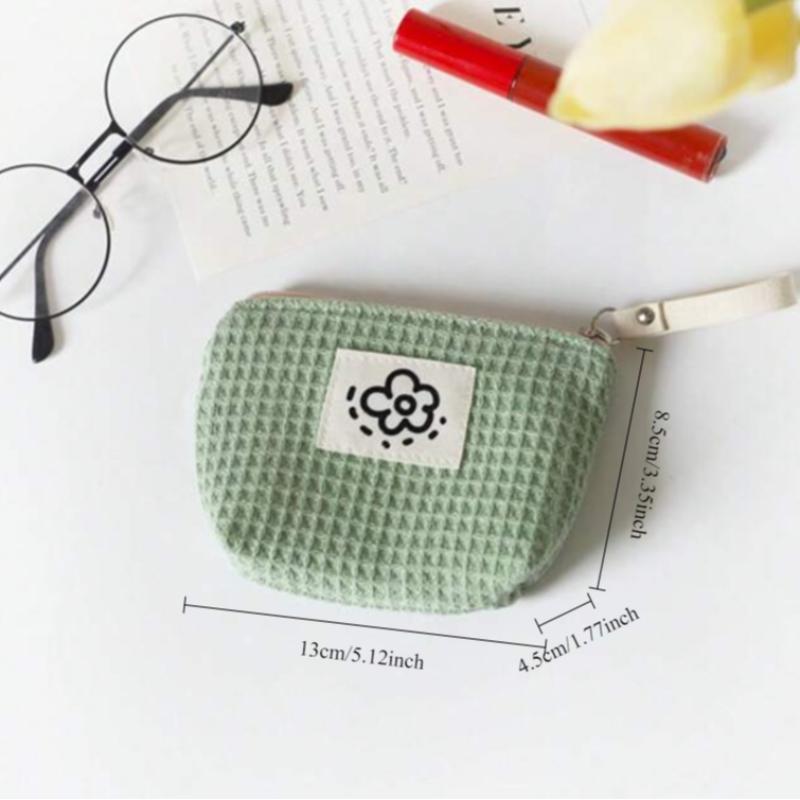 Portable Sanitary Napkin Storage Bag, Cute Cosmetic Storage Bag, Zipper Makeup Bag, Essential for Going Out and Travelling