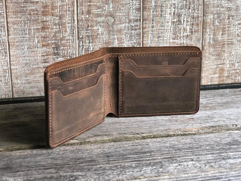 (Read in description) Classic Bifold Wallet, Mens leather wallet, Leather wallet, Monogrammed wallet, Personalized wallet, Gift Wallet