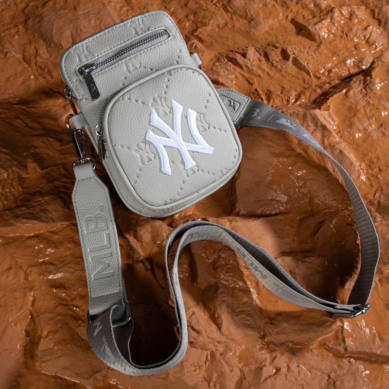 MLB New York Yankees Crossbody Bag Perfect Gifts for Sport Fans for Camping Hiking