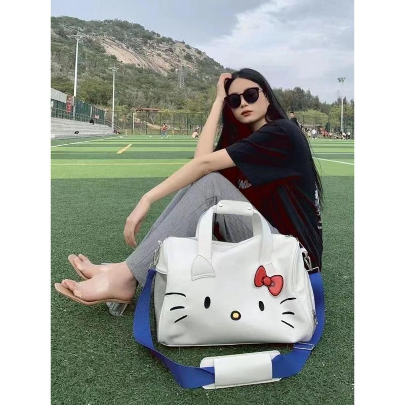 Large Capacity Travel Carry on Luggage Designer Bags Luxury Cute Hello Kitty Waterproof Duffle Bag Fashion Trend Brand Handbag